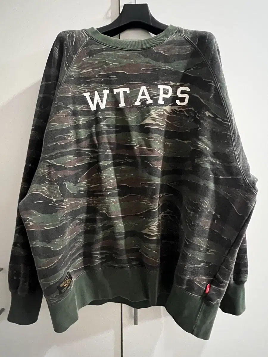 Wtaps 더블탭스 카모 스웻 셔츠